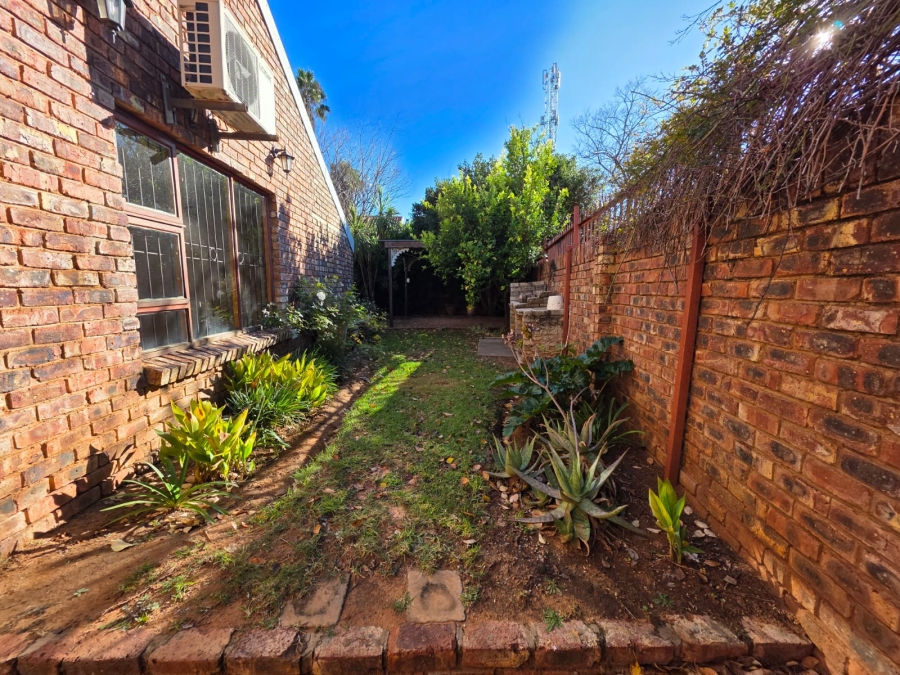To Let 3 Bedroom Property for Rent in Langenhovenpark Free State